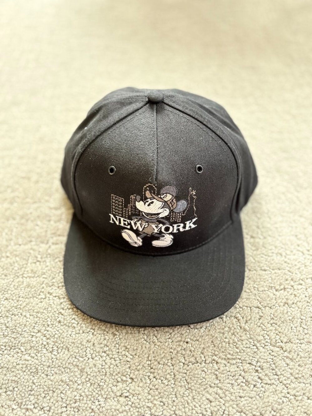 NEW Disney New York City Exclusive Mickey Mouse Black Baseball Cap